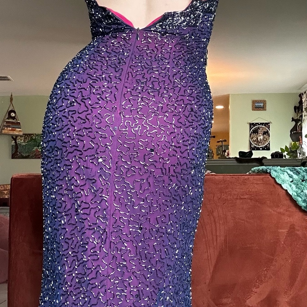 Vintage Andretta Donatello Vintage 1990’s Silk Hand Beaded Gown. - Picture 4 of 8